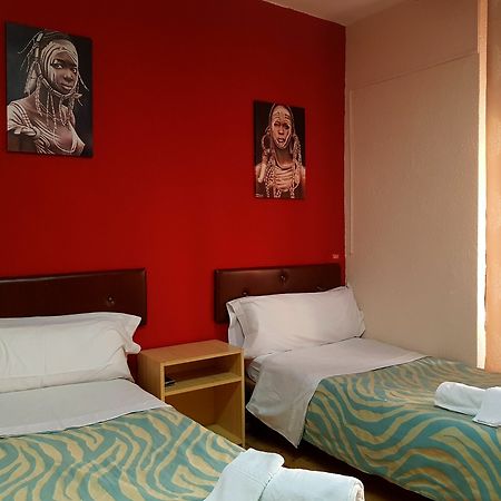 לאון Hostal Padre Isla 1 מראה חיצוני תמונה
