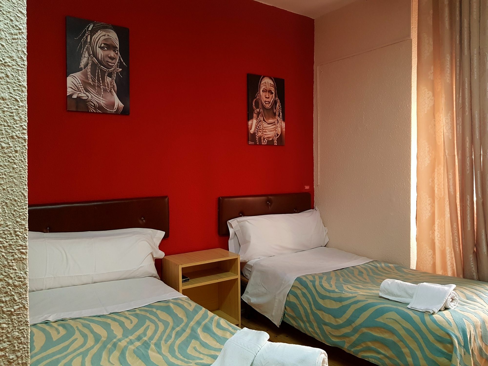 לאון Hostal Padre Isla 1 מראה חיצוני תמונה