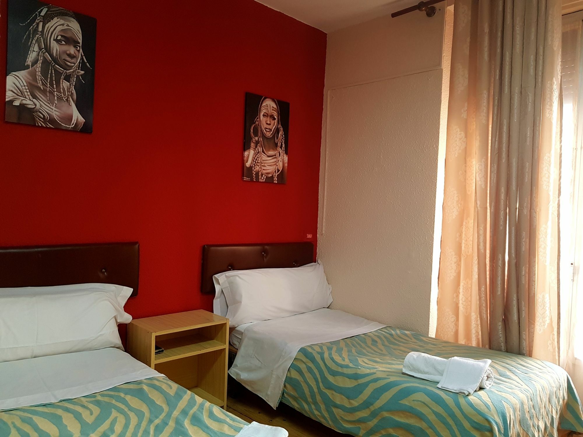 לאון Hostal Padre Isla 1 מראה חיצוני תמונה