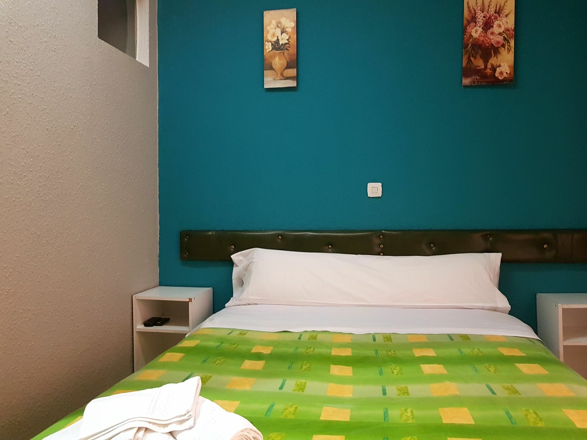 לאון Hostal Padre Isla 1 מראה חיצוני תמונה