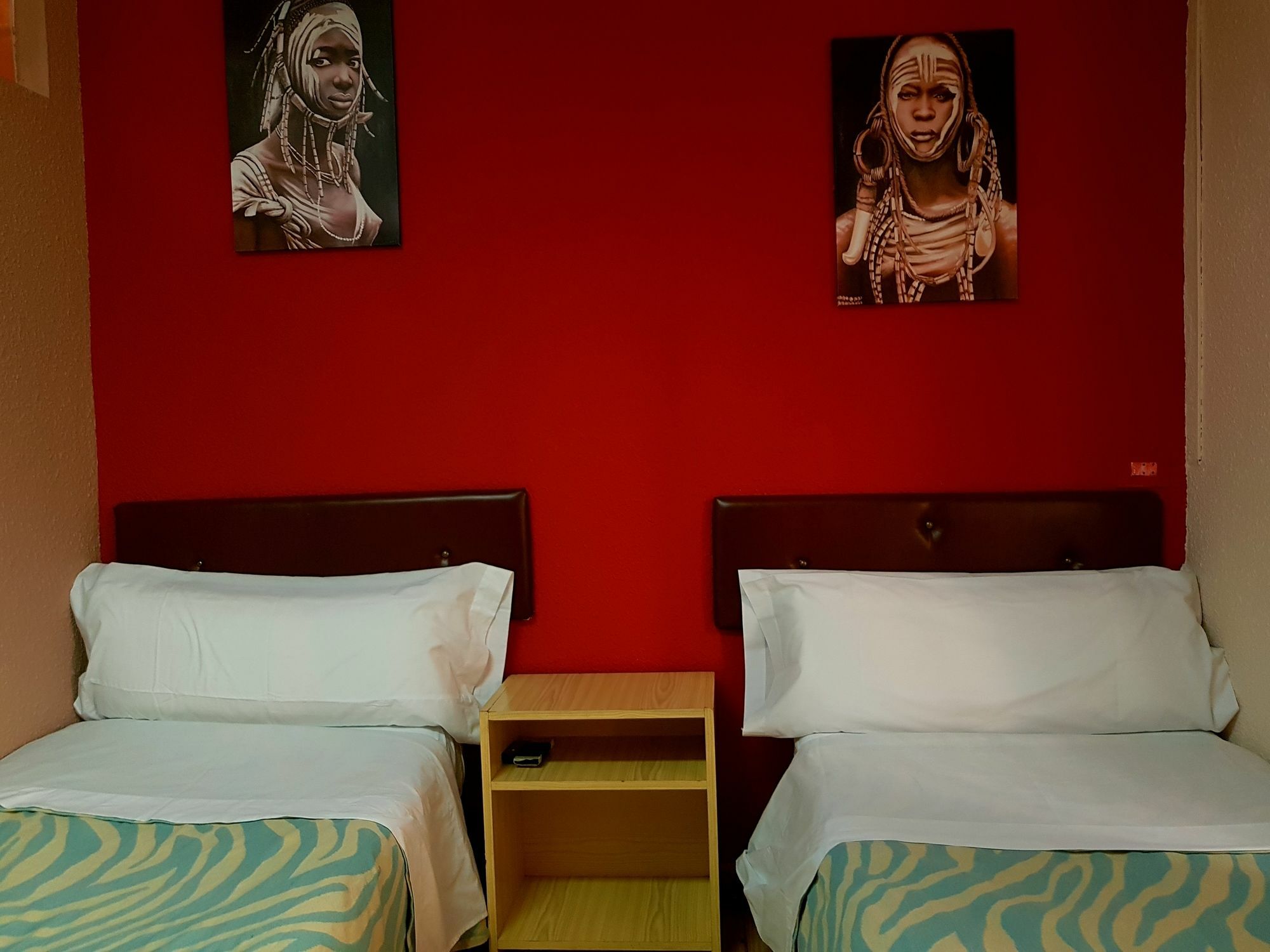 לאון Hostal Padre Isla 1 מראה חיצוני תמונה