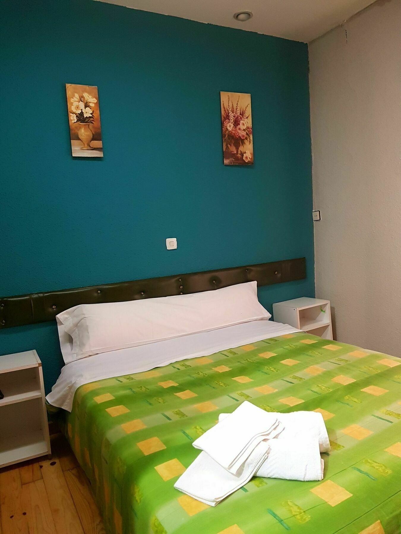 לאון Hostal Padre Isla 1 מראה חיצוני תמונה
