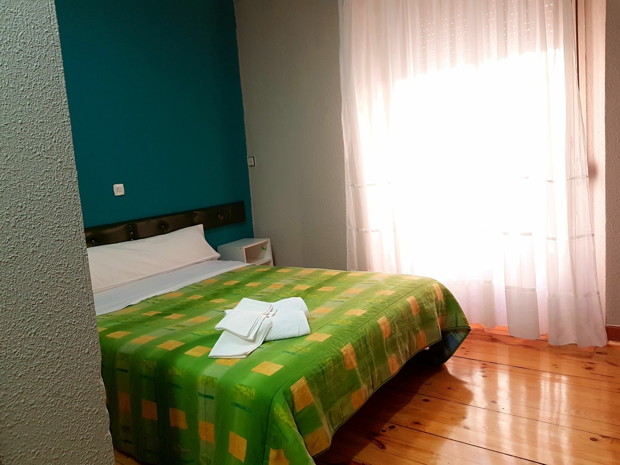 לאון Hostal Padre Isla 1 מראה חיצוני תמונה