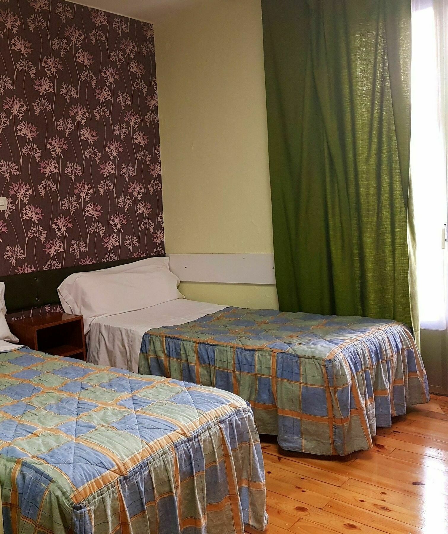 לאון Hostal Padre Isla 1 מראה חיצוני תמונה