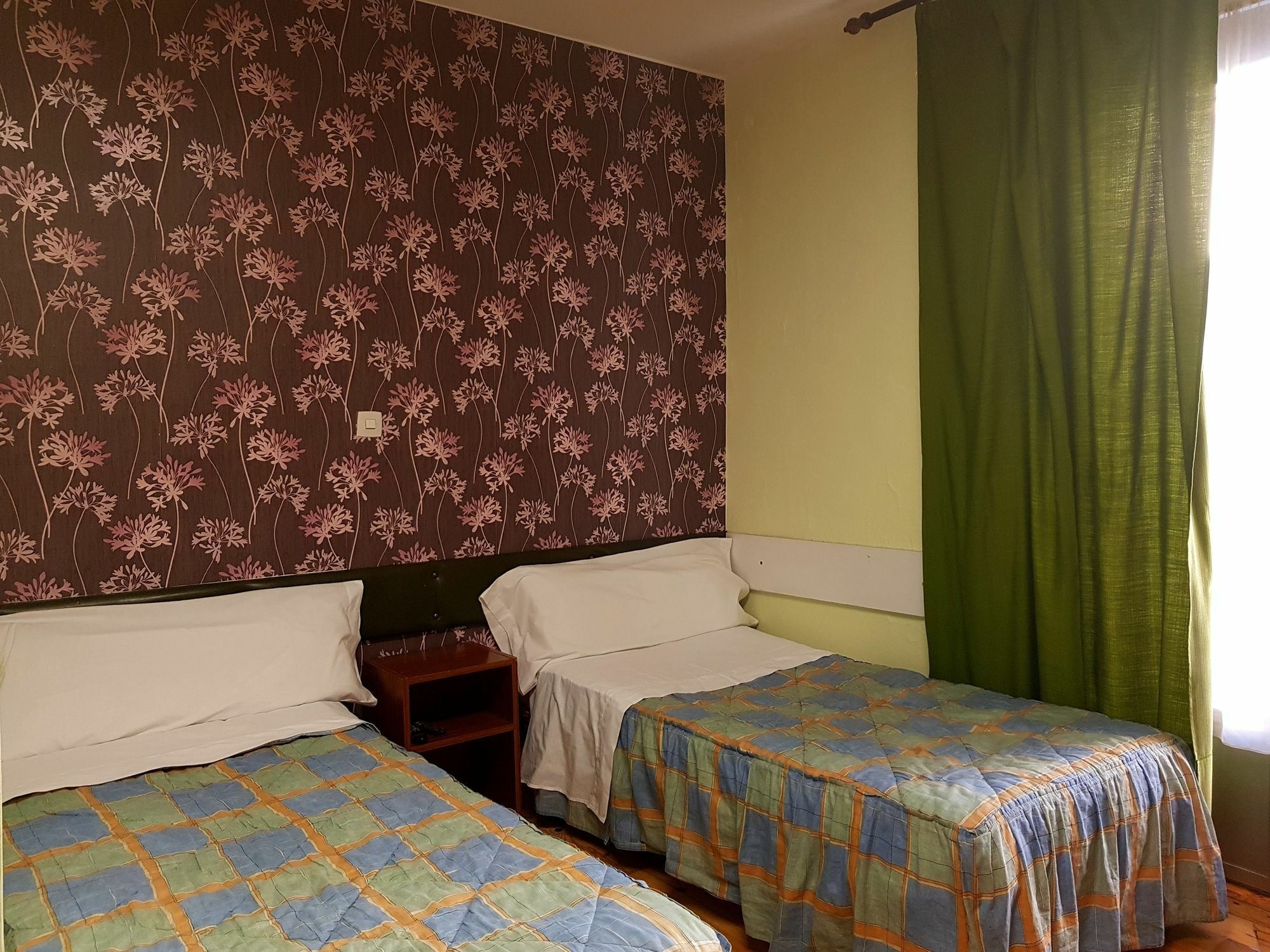 לאון Hostal Padre Isla 1 מראה חיצוני תמונה