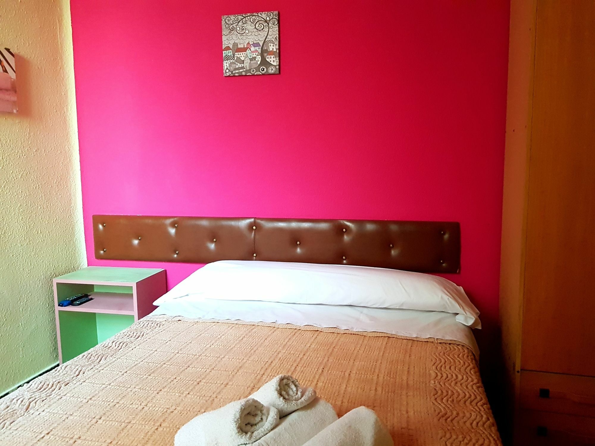 לאון Hostal Padre Isla 1 מראה חיצוני תמונה